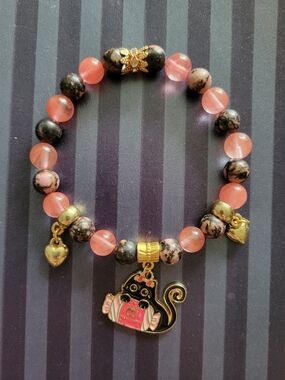 🖤NEW🖤Strawberry Quartz And Rhodonite Beaded Cat Charm Bracelet - Women Jewelry